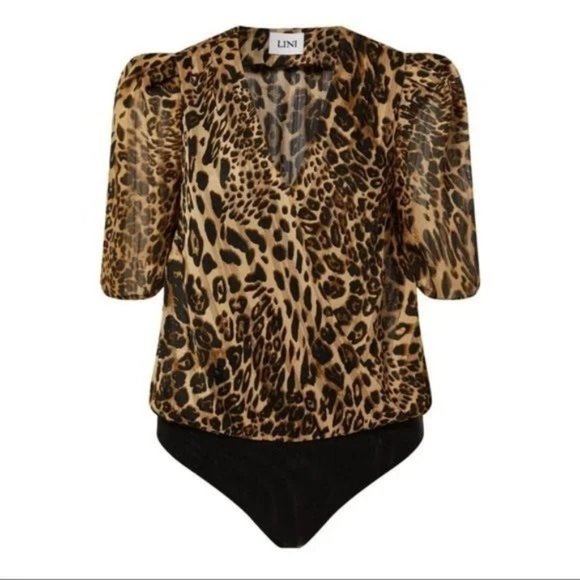 LINI Alyse Animal Print Short Sleeve V-Neck Bodysuit - Small - NWT - Picture 2 of 4